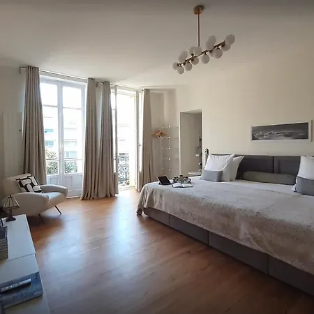 Sublime Centre, Parc Et Parking