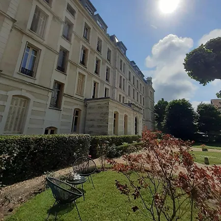 Sublime Centre, Parc Et Parking Apartamento *