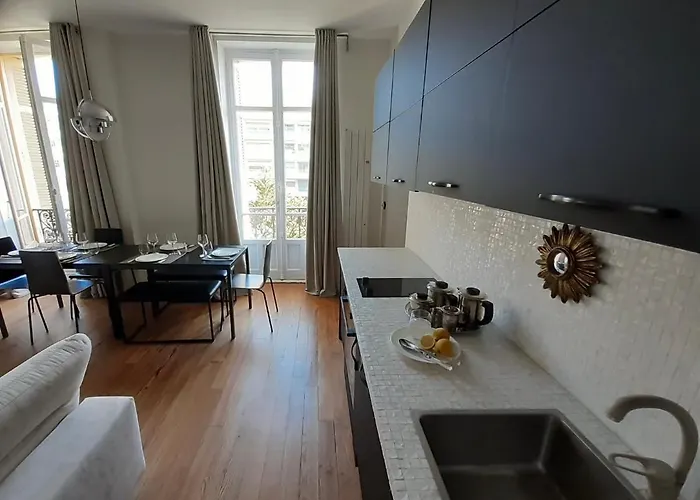 Sublime Centre, Parc Et Parking Biarritz